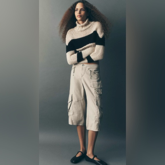 PILCRO Anthropologie Crop Cargo Balloon Pants - Picture 4 of 10